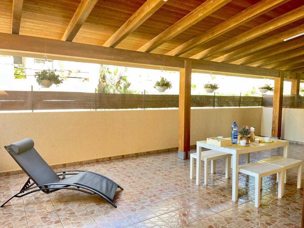 Vista Mozzafiato Villa กุสโตนาชี ภายนอก รูปภาพ